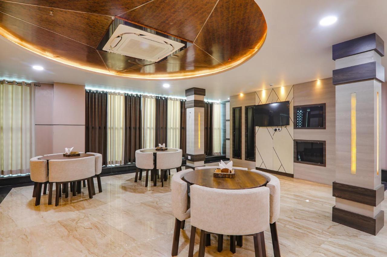 Fabhotel Ananda 3*