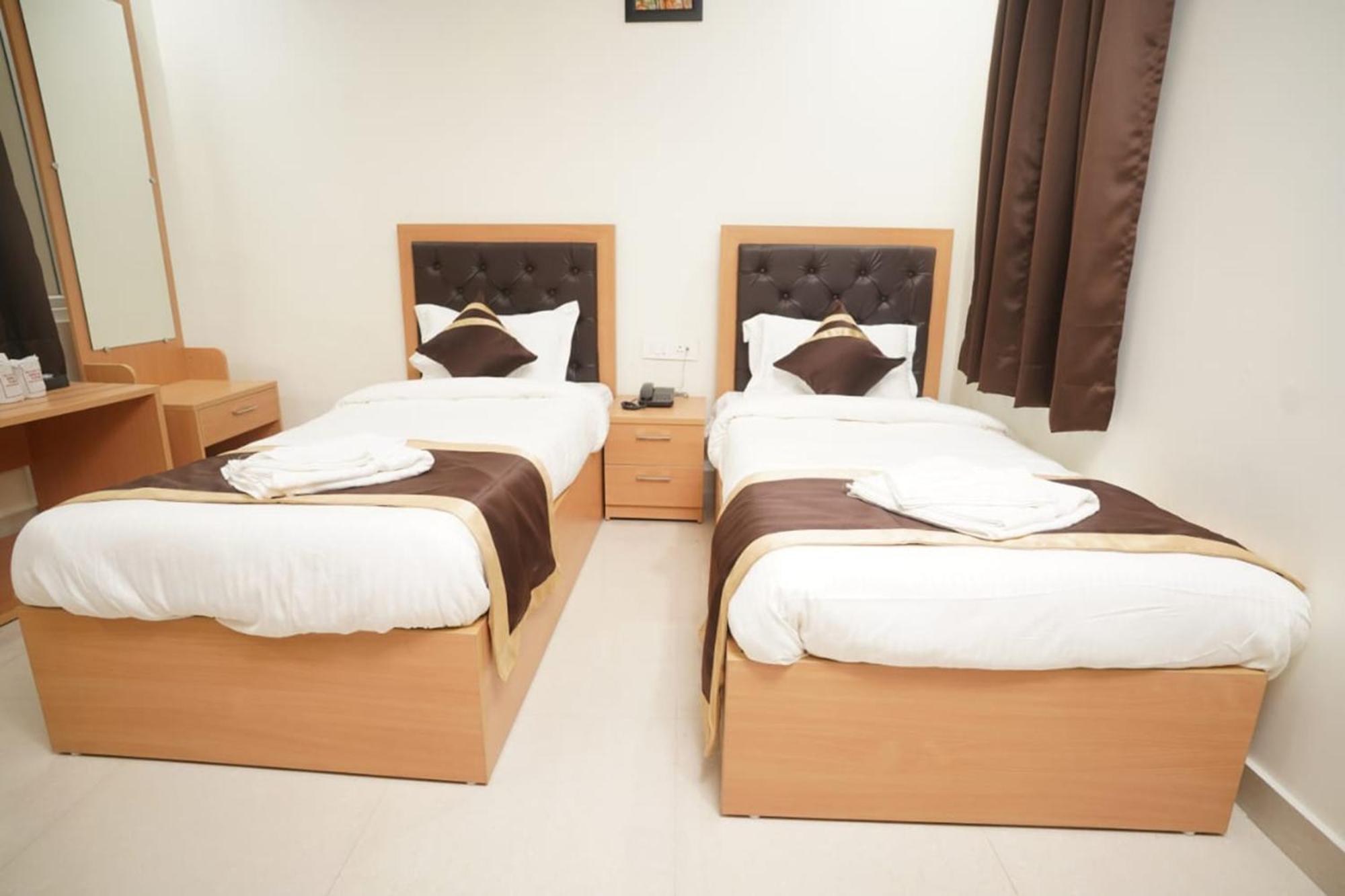 Fabhotel Ananda Hotel
